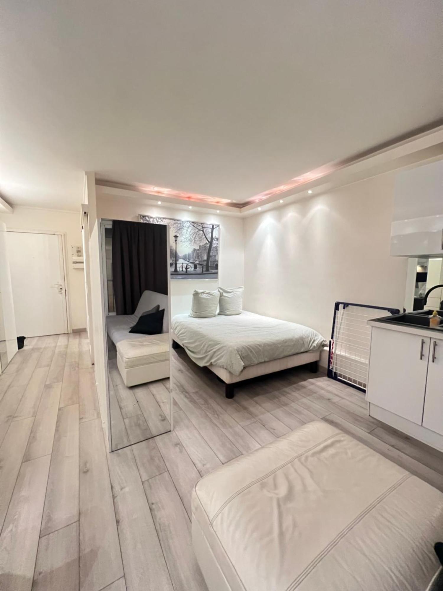 Apartment Like Home Arc De Triomphe, Champs Elysees, Tour Eiffel Paris Luaran gambar